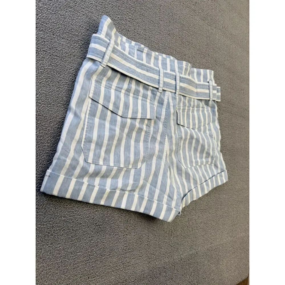 FRAME Women's 6 Casual Linen‎ Blend Shorts Chambray Light Blue Stripe